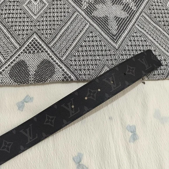 Louis Vuitton Black Monogram Reversible Belt - Picture 6 of 6